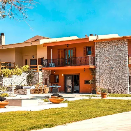 Spacious In Rhodes With Private Pool Apartamento *